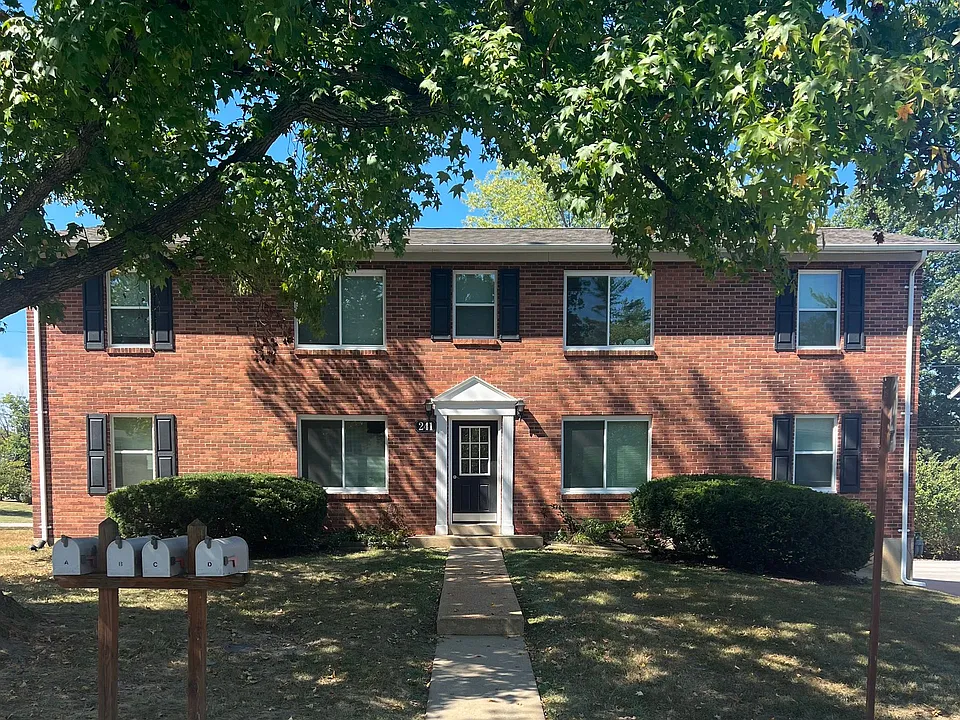 Leslie Lane Apartments
