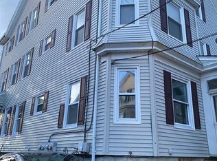 18 Pear St, Fall River, MA 02720