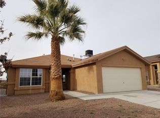 828 Sunset Park Dr, El Paso, TX 79932