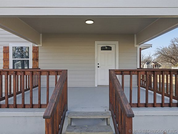 4th image of 2301 Denver St