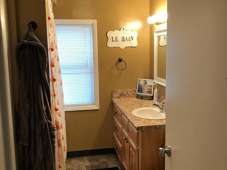 90 Raymond Ct #2 — Photo 5