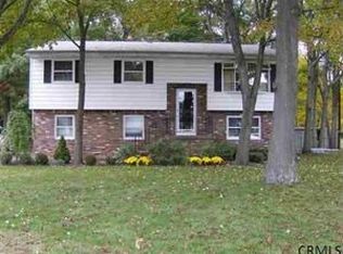 35 Myers Ct, Albany, NY 12205