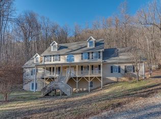 378 Haven Dr, Saluda, NC 28773