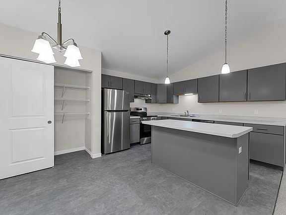 4th image of 700-704 Loomis Dr #05f67461a