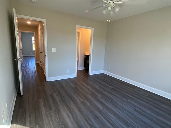 4th image of 1020 Glenkirk Dr #B