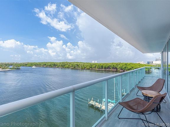 3rd image of 400 Sunny Isles Blvd