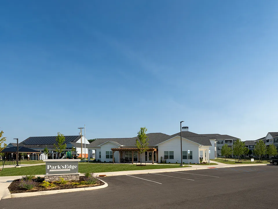 Park's Edge @ McKinnie Commons