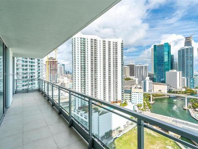 92 SW 3rd St APT 2712, Miami, FL, 33130