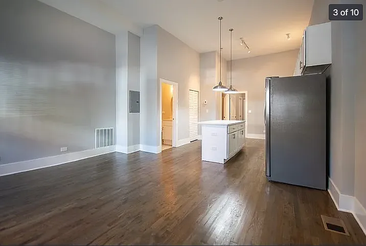 1711 S Carpenter St #1F — Photo 3