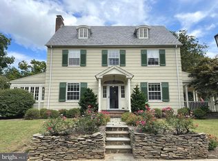 317 Saint Dunstans Rd, Baltimore, MD 21212