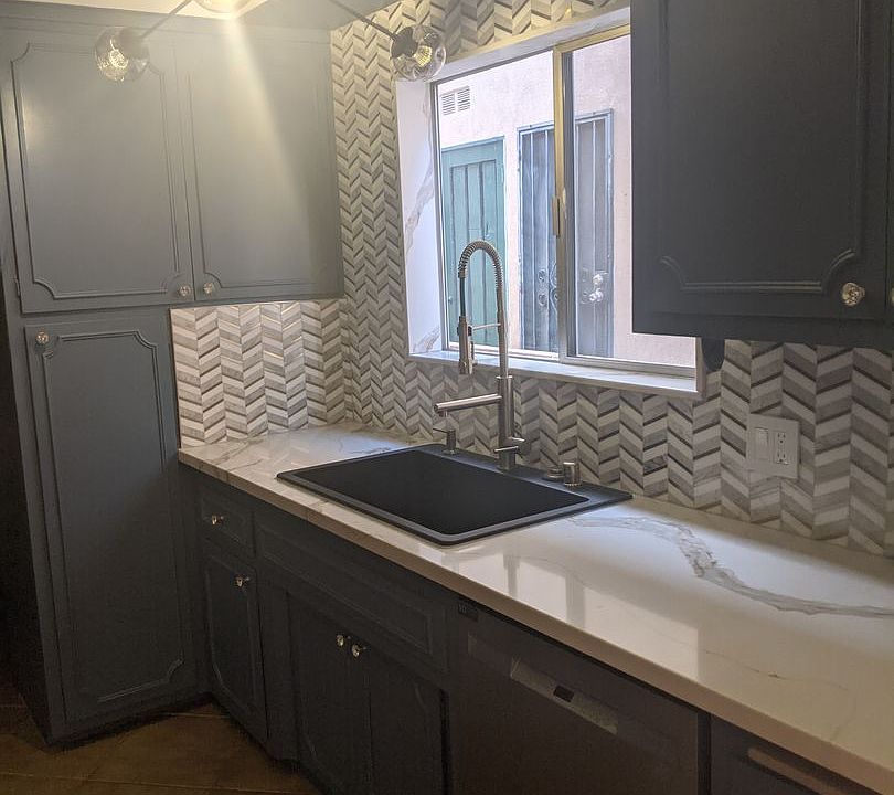 1st image of 1829 Colby Ave APT 1