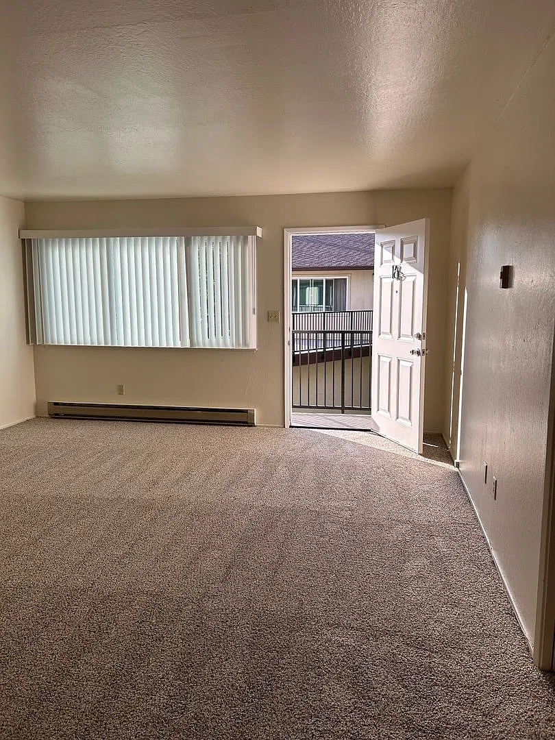 138 - Echo Bell Apartments — Photo 2