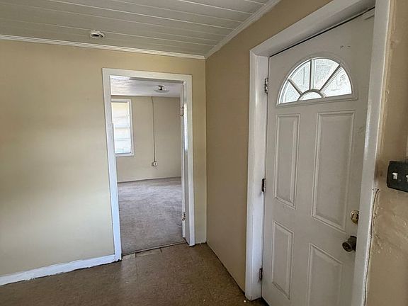 5th image of 607 E Gordon St