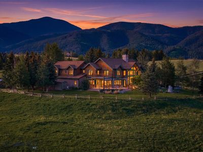 390 Hayrake Ln, Bozeman, MT, 59715