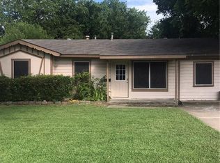 825 Rancho Dr, Mesquite, TX 75149