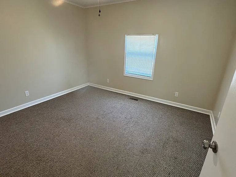 155 Morris Rd — Photo 17