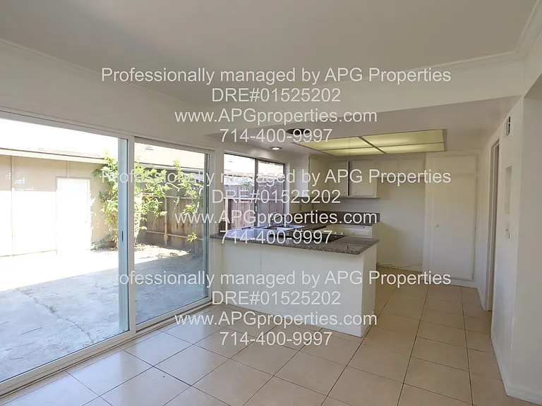 11959 Buckingham Cir — Photo 4