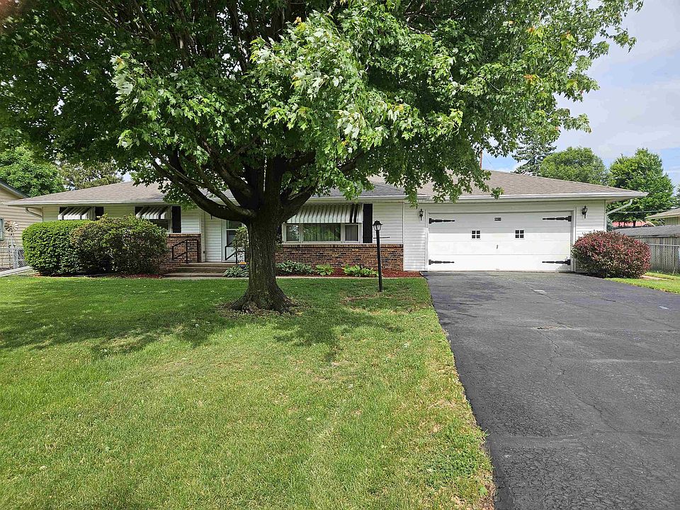 1st image of 8411 Bobolink Dr