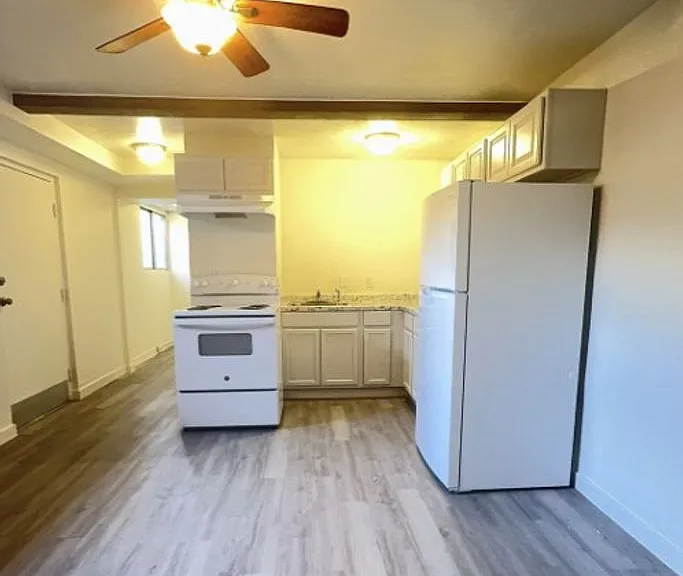 363 N 800 W — Photo 5
