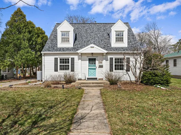 1934 Vahlen St, Madison, WI 53704