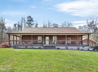 247 Hayden Ln, Grimsley, TN 38565