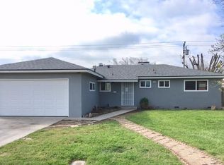 524 W Santa Ana Ave, Clovis, CA 93612