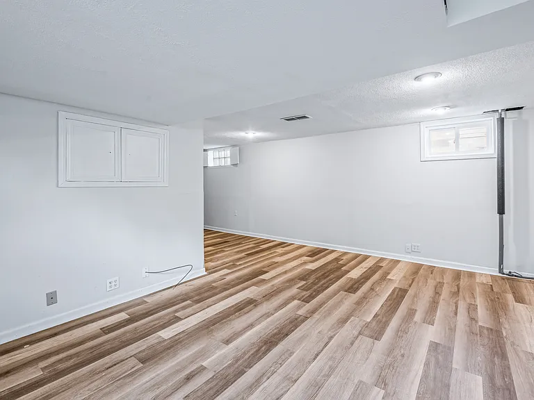 6148 Ruggles St — Photo 21