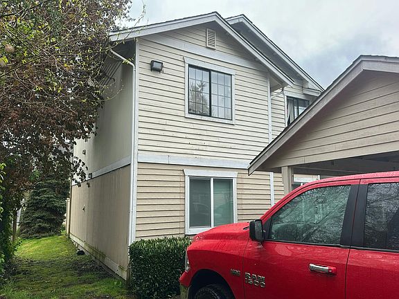 3rd image of 10012 Golden Given Rd E APT 13