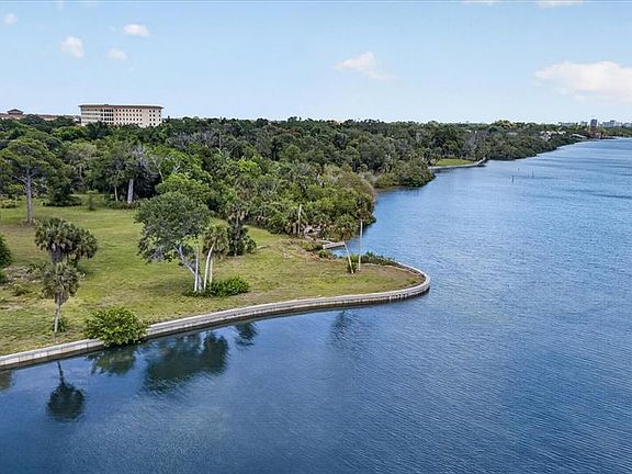 5th image of 8258 LONGBAY BLVD