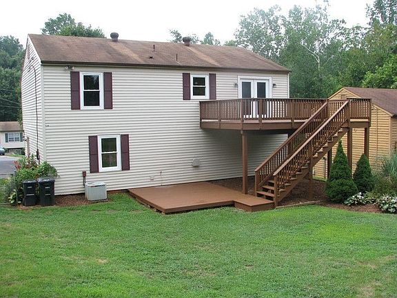 2nd image of 126 Tomahawk Dr