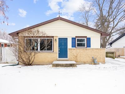 219 N Ridgemoor Ave, Mundelein, IL, 60060