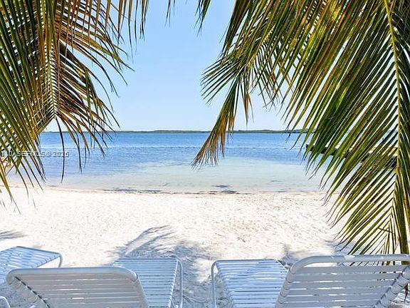 5th image of 29 Bonefish Ave