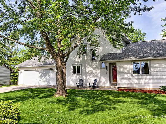 2nd image of 5740 Discovery Dr SE