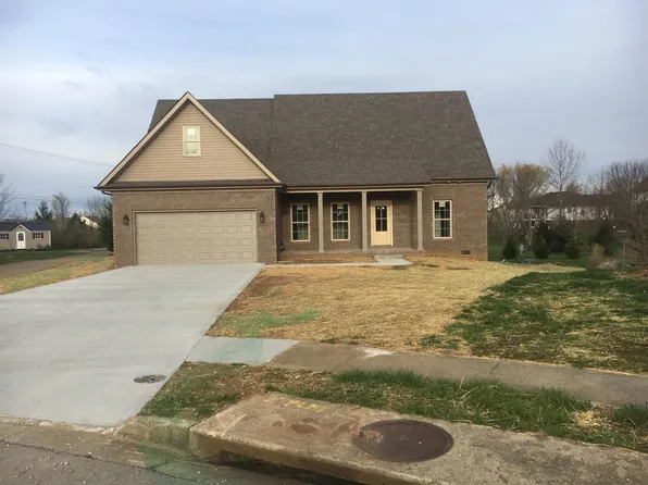 206 Troon Ct, Versailles, KY 40383