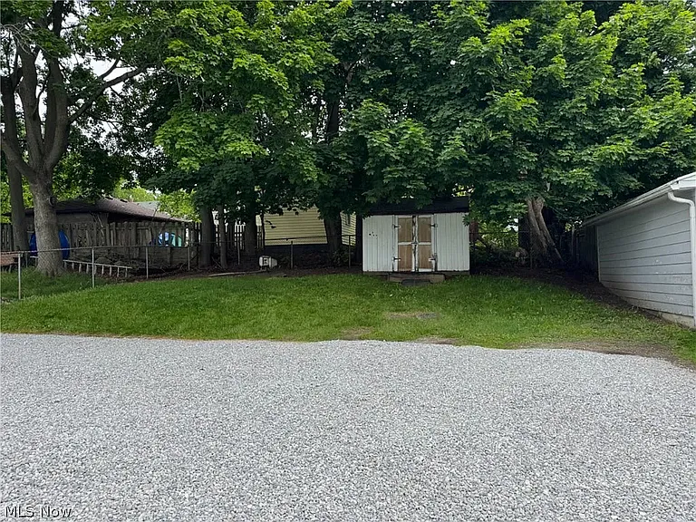 2113 11th St SW — Photo 33