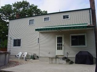 1471 13th St, West Babylon, NY 11704