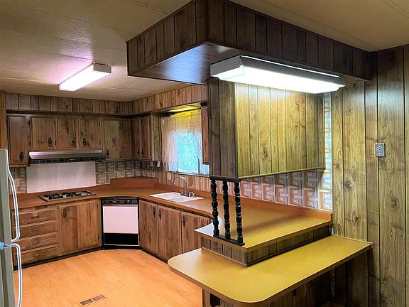 5th image of 2929 N Macarthur Dr #122