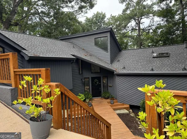 550 Matterhorn Way, Johns Creek, GA 30022