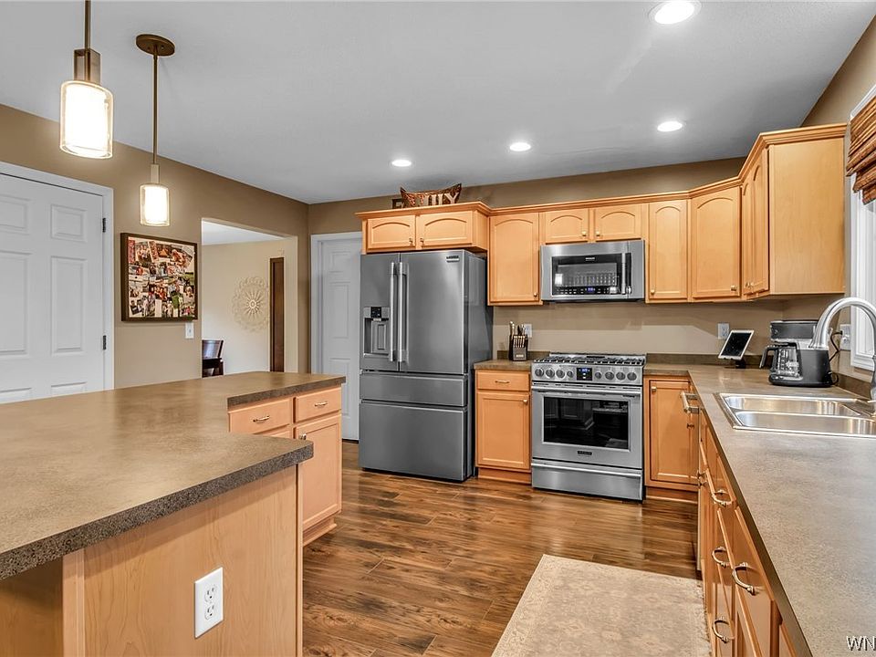 6364 White Oak Way, Lake View, NY 14085 Zillow