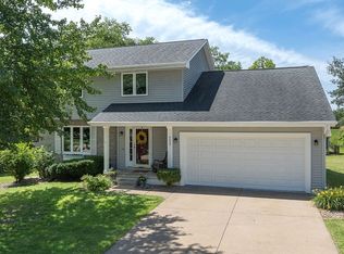 3433 Sycamore Ct NE, Cedar Rapids, IA 52402