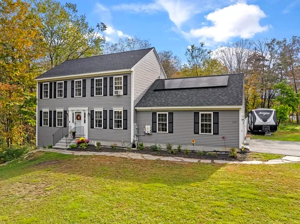 135 Hazen Rd, Shirley, MA 01464