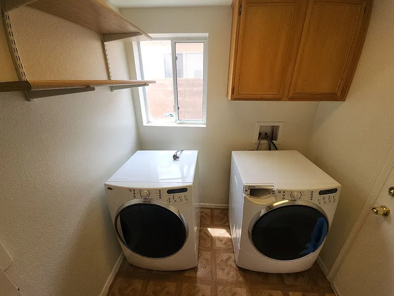 9907 Sparrow Ridge Ave — Photo 18