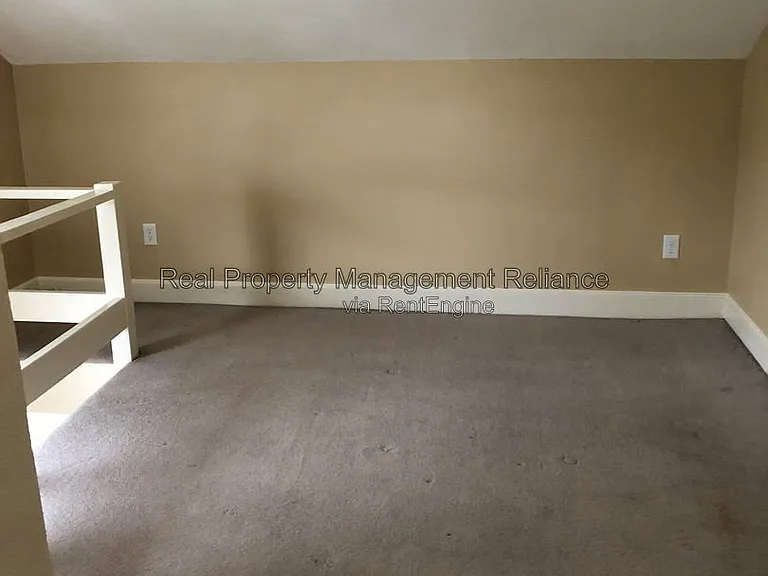 16 Franklin Pl #3-R — Photo 5