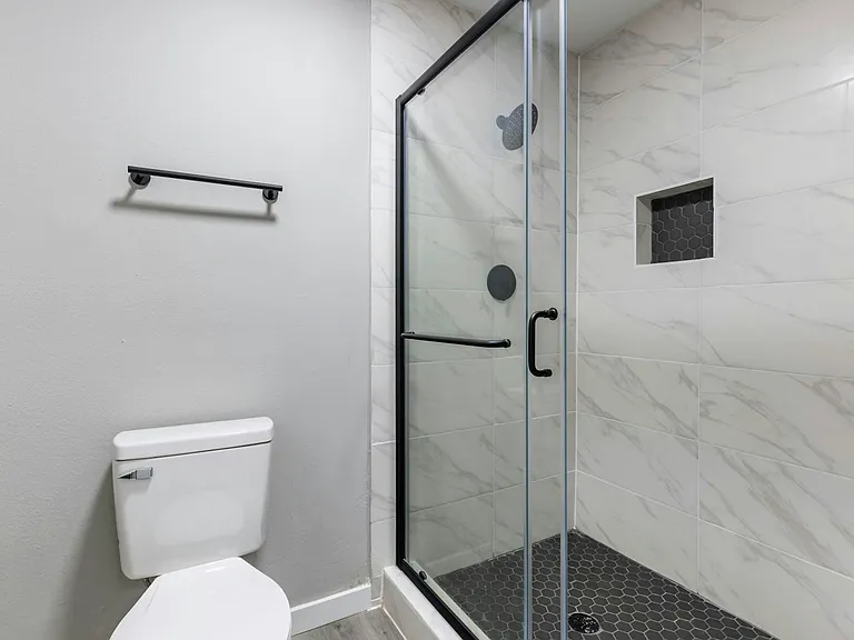 2226 Nantucket Dr — Photo 5