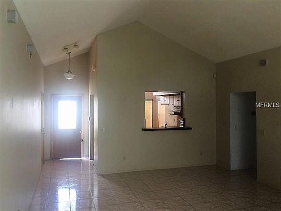 3rd image of 381 Blue Bayou Dr