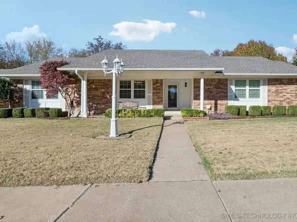 2904 E Knoxville St, Broken Arrow, OK 74014