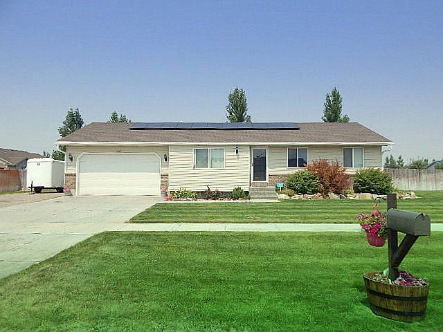 1st image of 3079 E Sandy Dr