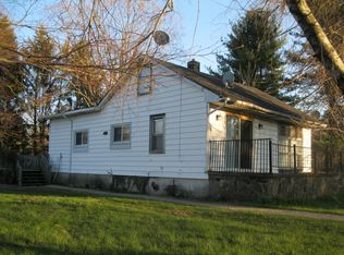 924 Hampton Rd, Newton, NJ 07860