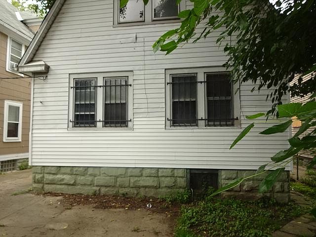 1st image of 679 E 91st St