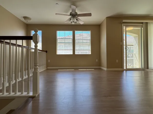 2102 Esplanade Cir, Folsom, CA 95630
